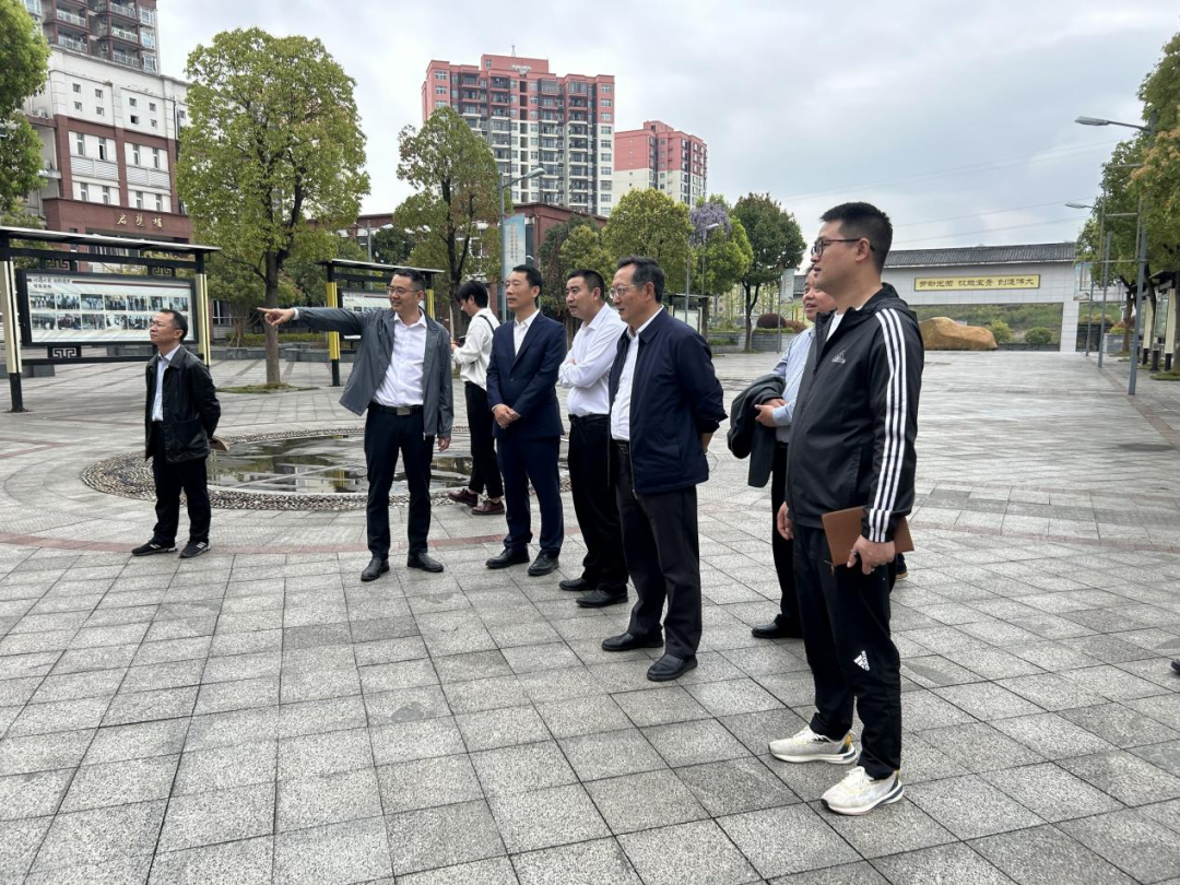 贵州健康职业学院李黔军一行来我校考察交流